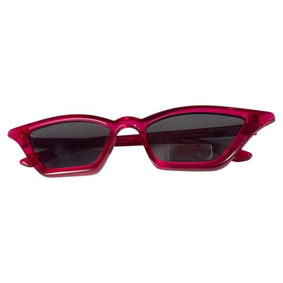 GUESS Solid Cat Eye Women Sunglasses GU8219 Grey Color Lens 54-19-140 - Picture 1 of 4